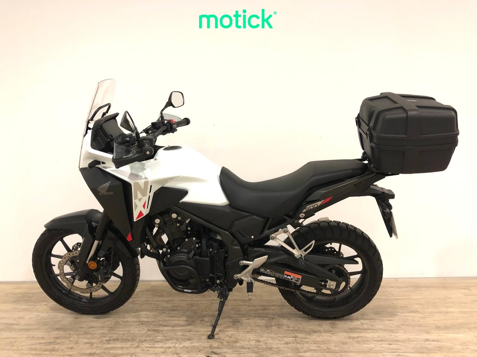 HONDA NX 500 (TOP CASE)