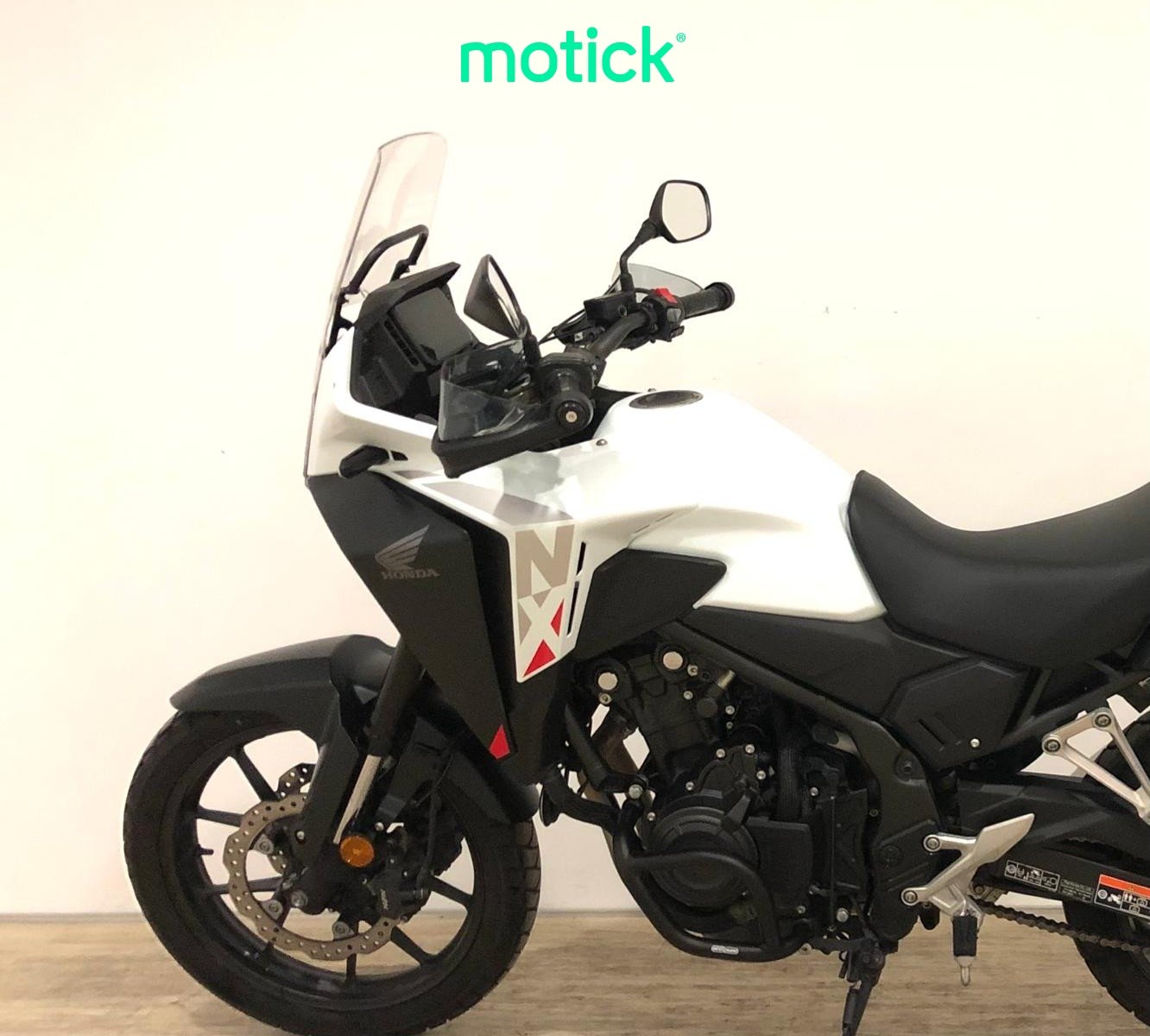 HONDA NX 500 (TOP CASE)