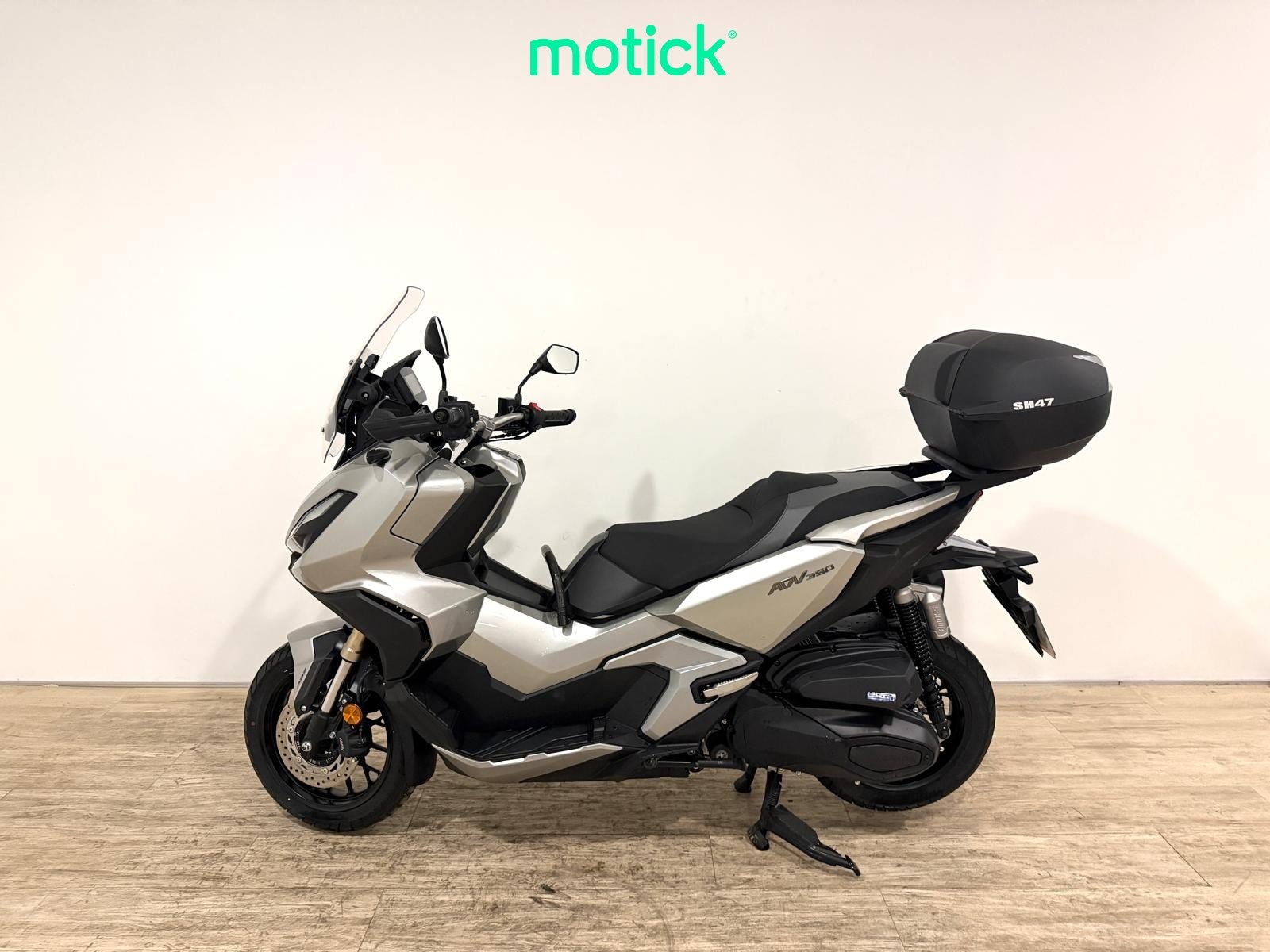 HONDA ADV 350 (TOP CASE)