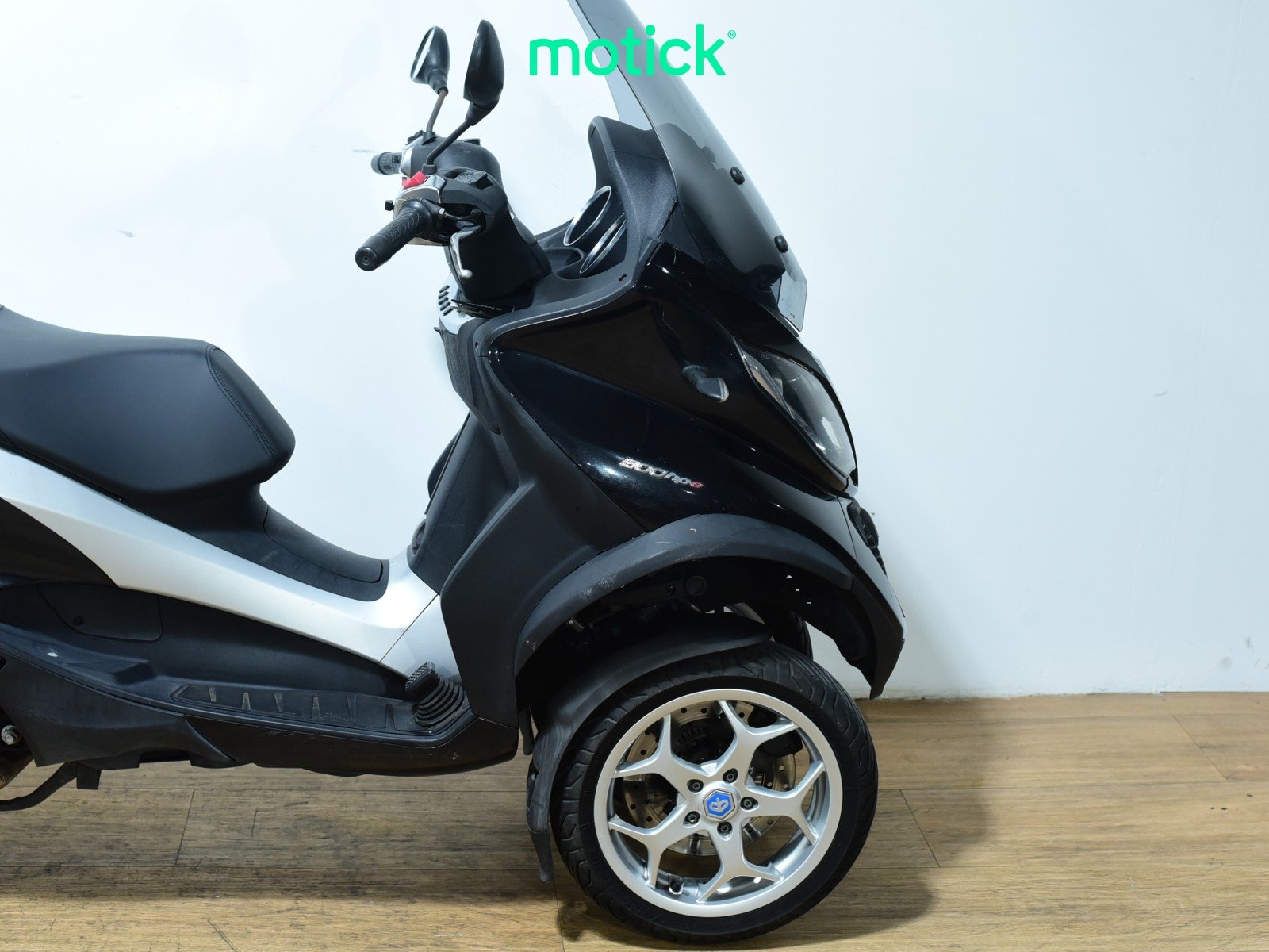 PIAGGIO MP3 500
