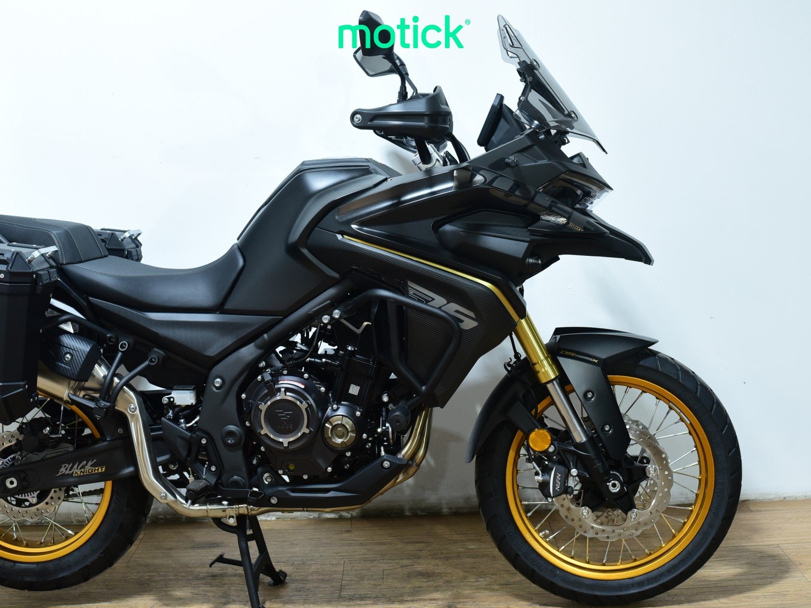 VOGE 525 DSX BLACK KNIGHT (3 MALETAS)