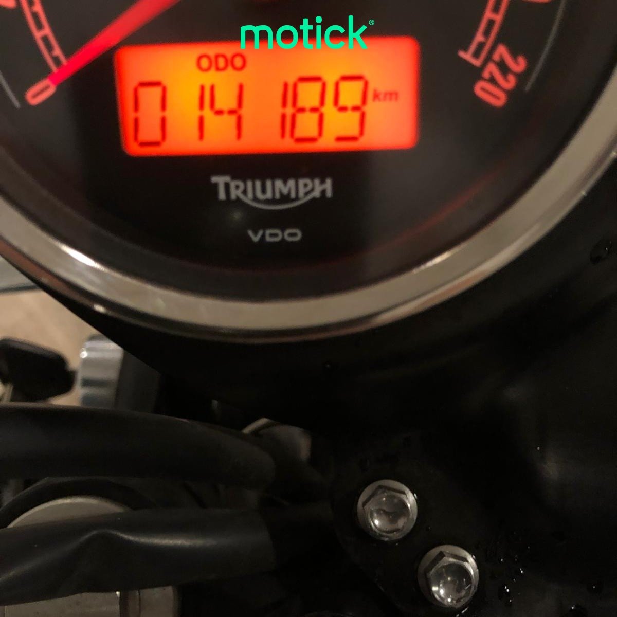 TRIUMPH BONNEVILLE T 100 CARNET A
