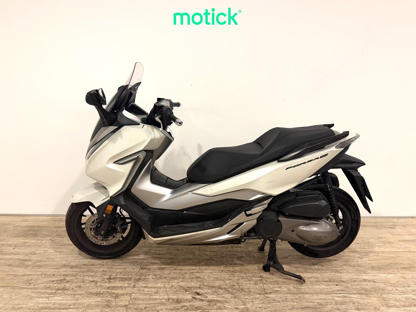HONDA FORZA 300