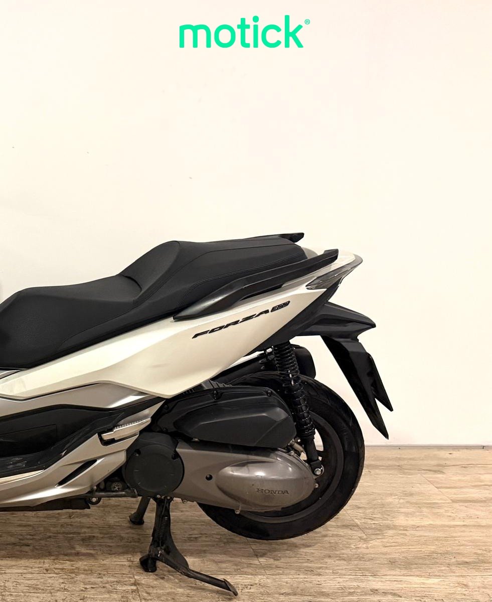 HONDA FORZA 300