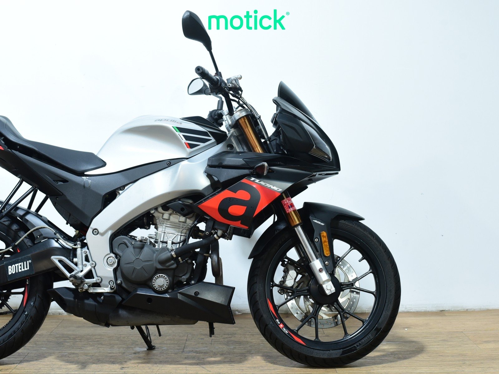 APRILIA TUONO 125