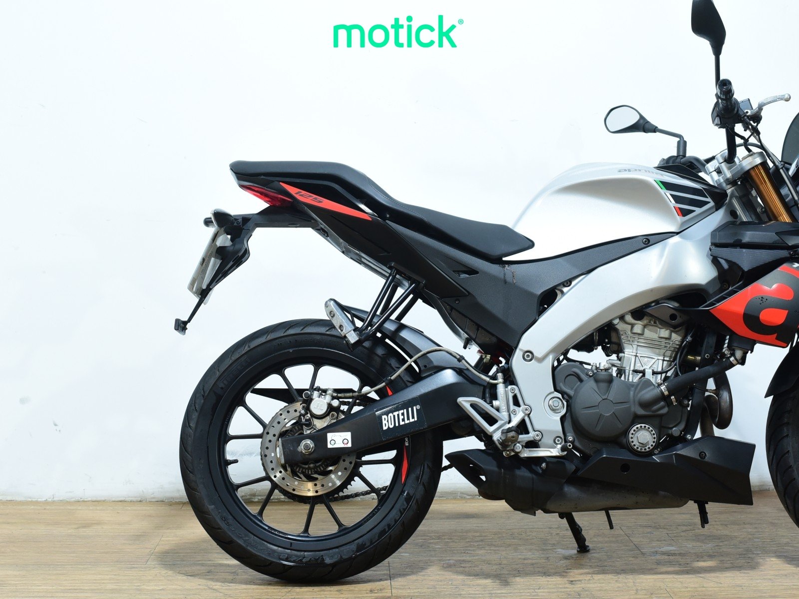 APRILIA TUONO 125