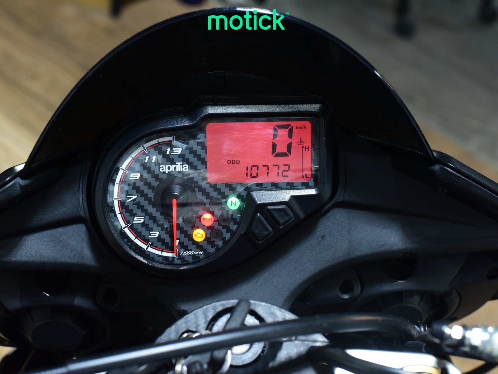 APRILIA TUONO 125