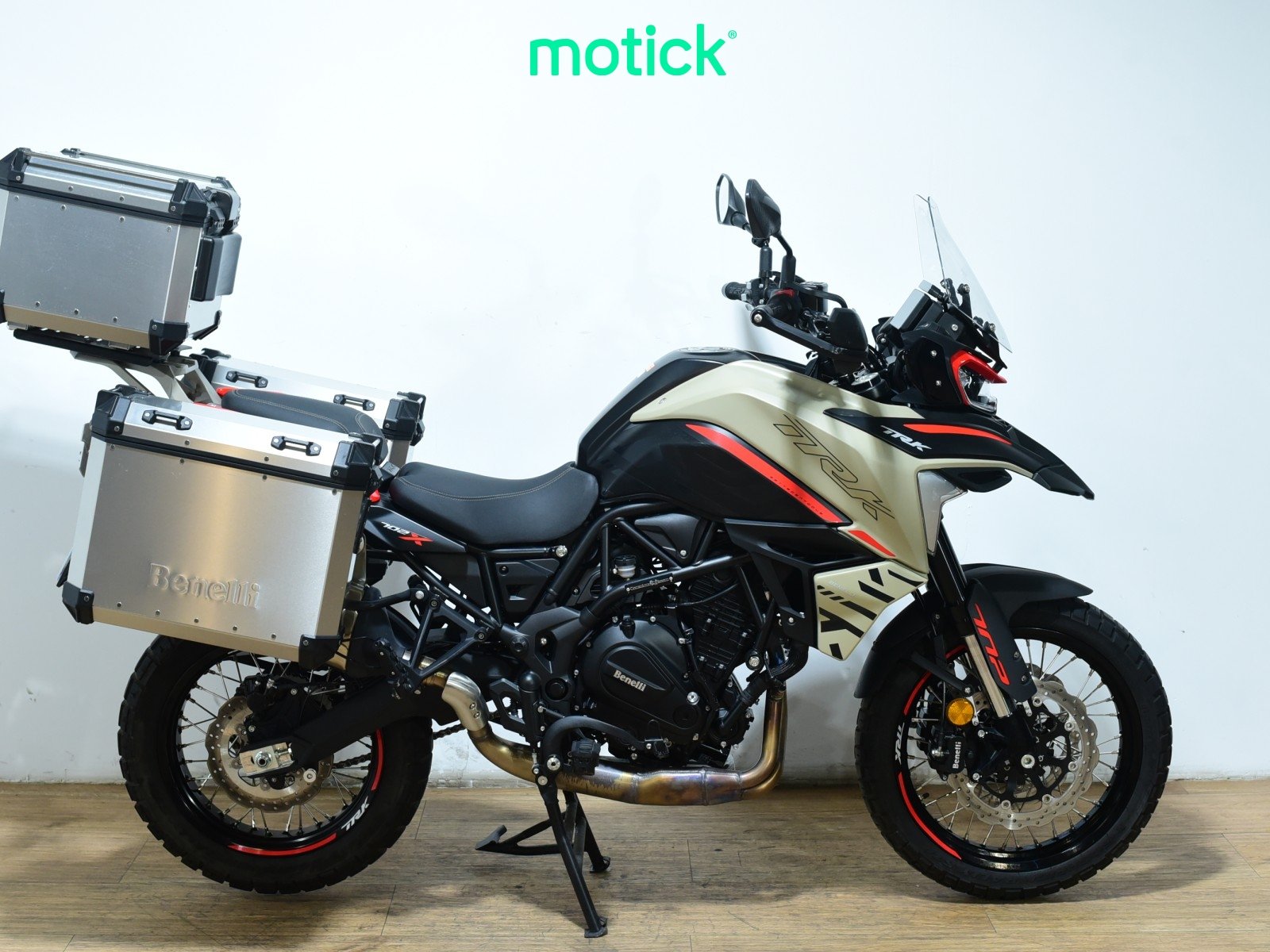 BENELLI TRK 702 X