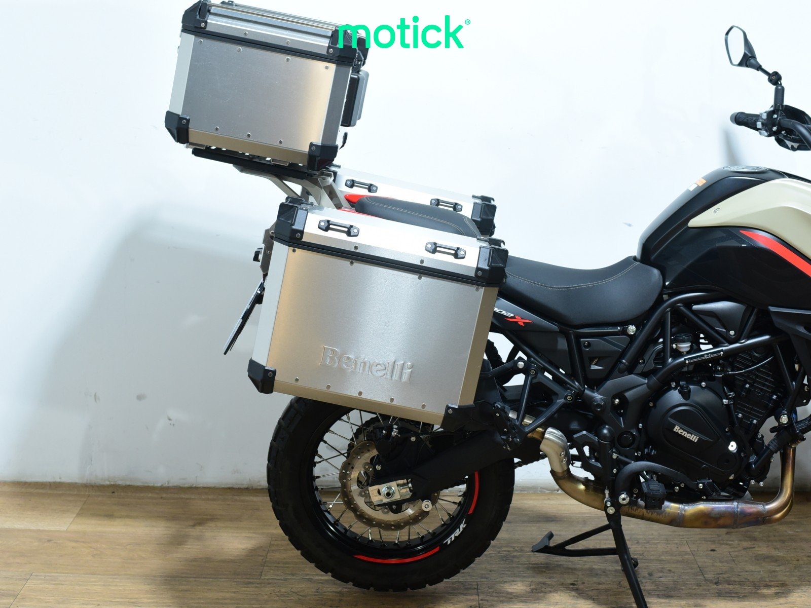 BENELLI TRK 702 X