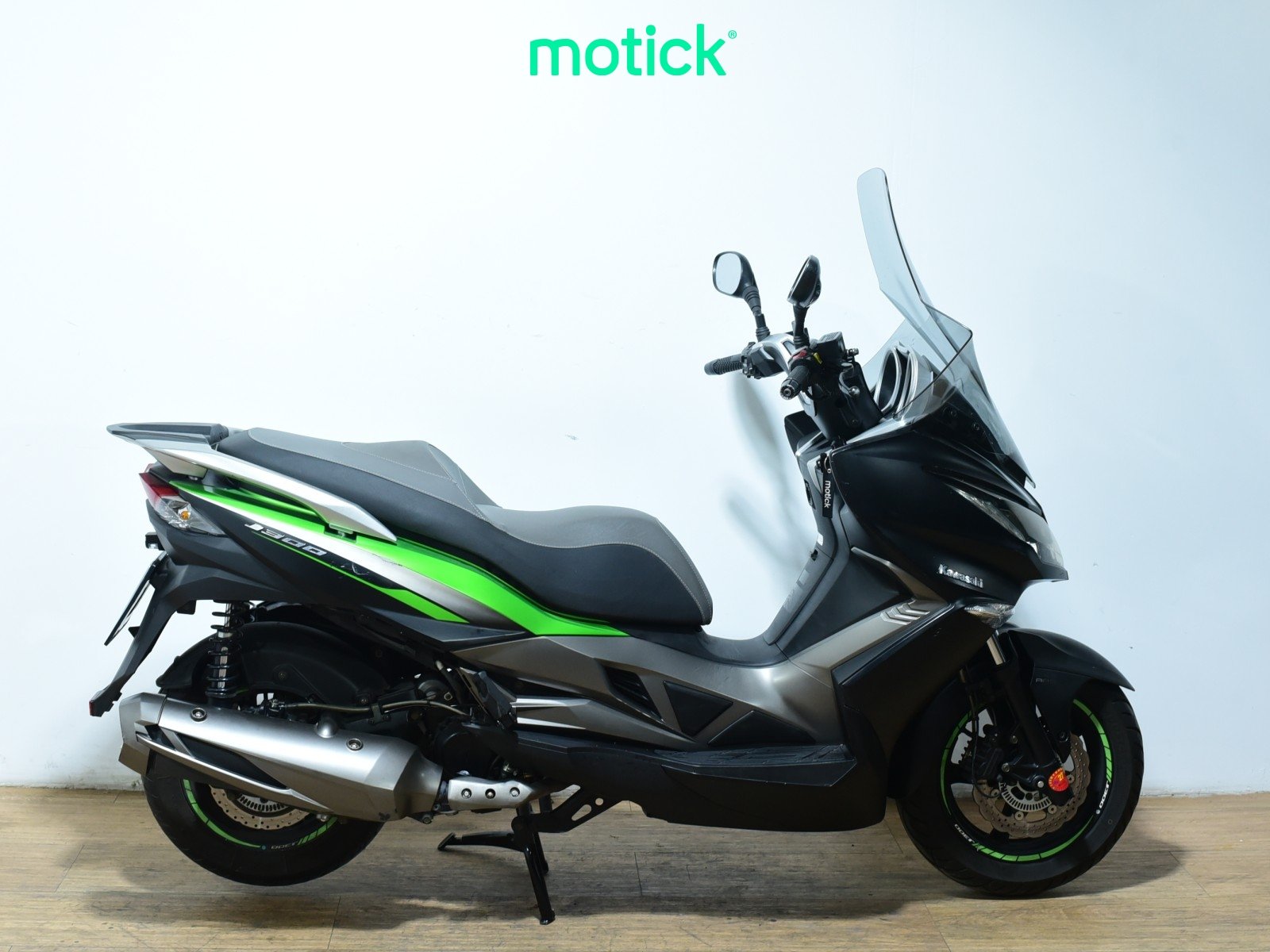 KAWASAKI J300