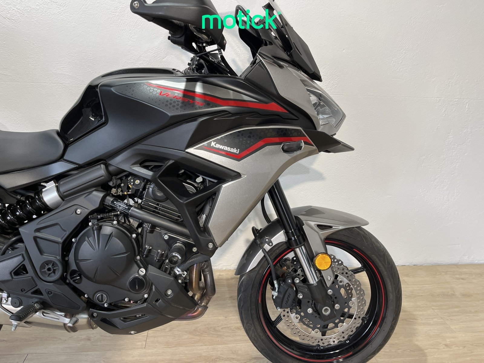 KAWASAKI VERSYS 650 (A) (TOP CASE)