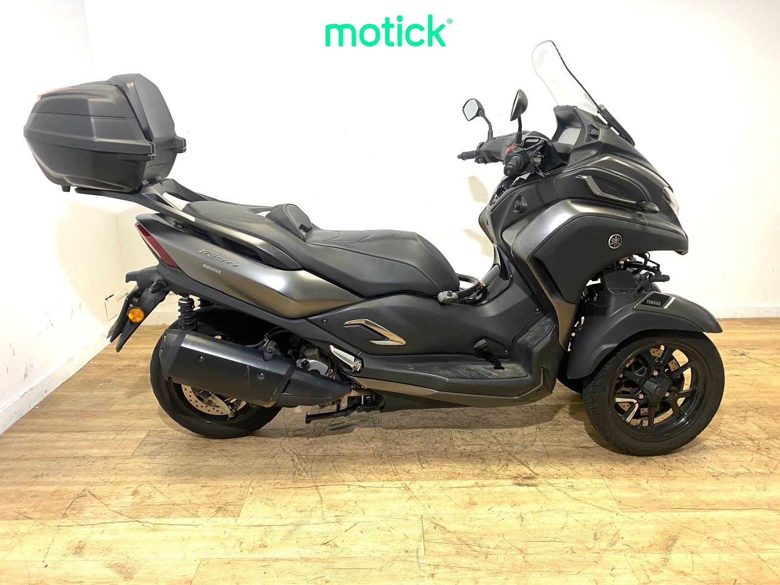 YAMAHA TRICITY 300