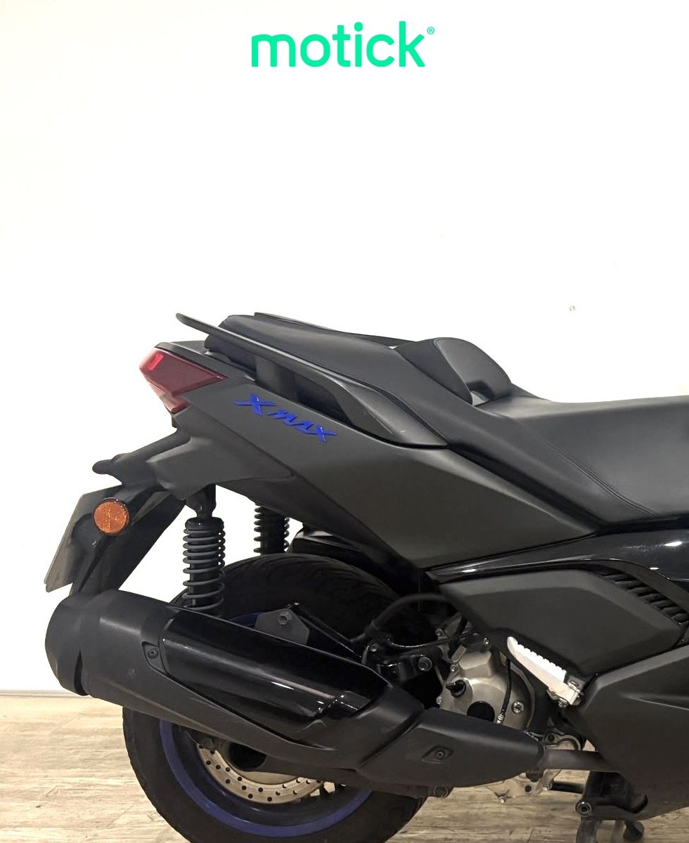YAMAHA XMAX 300
