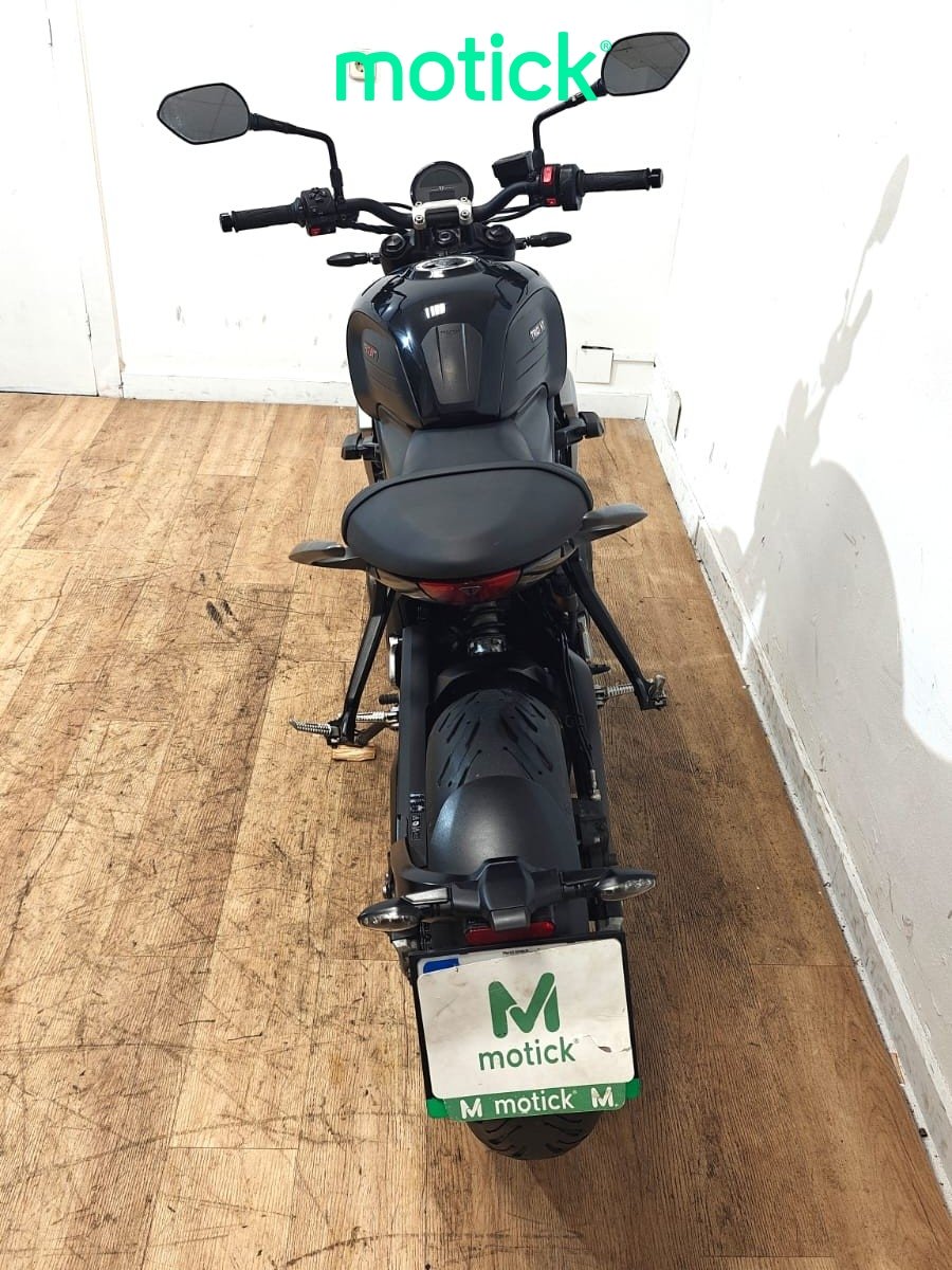 TRIUMPH TRIDENT 660 (A)