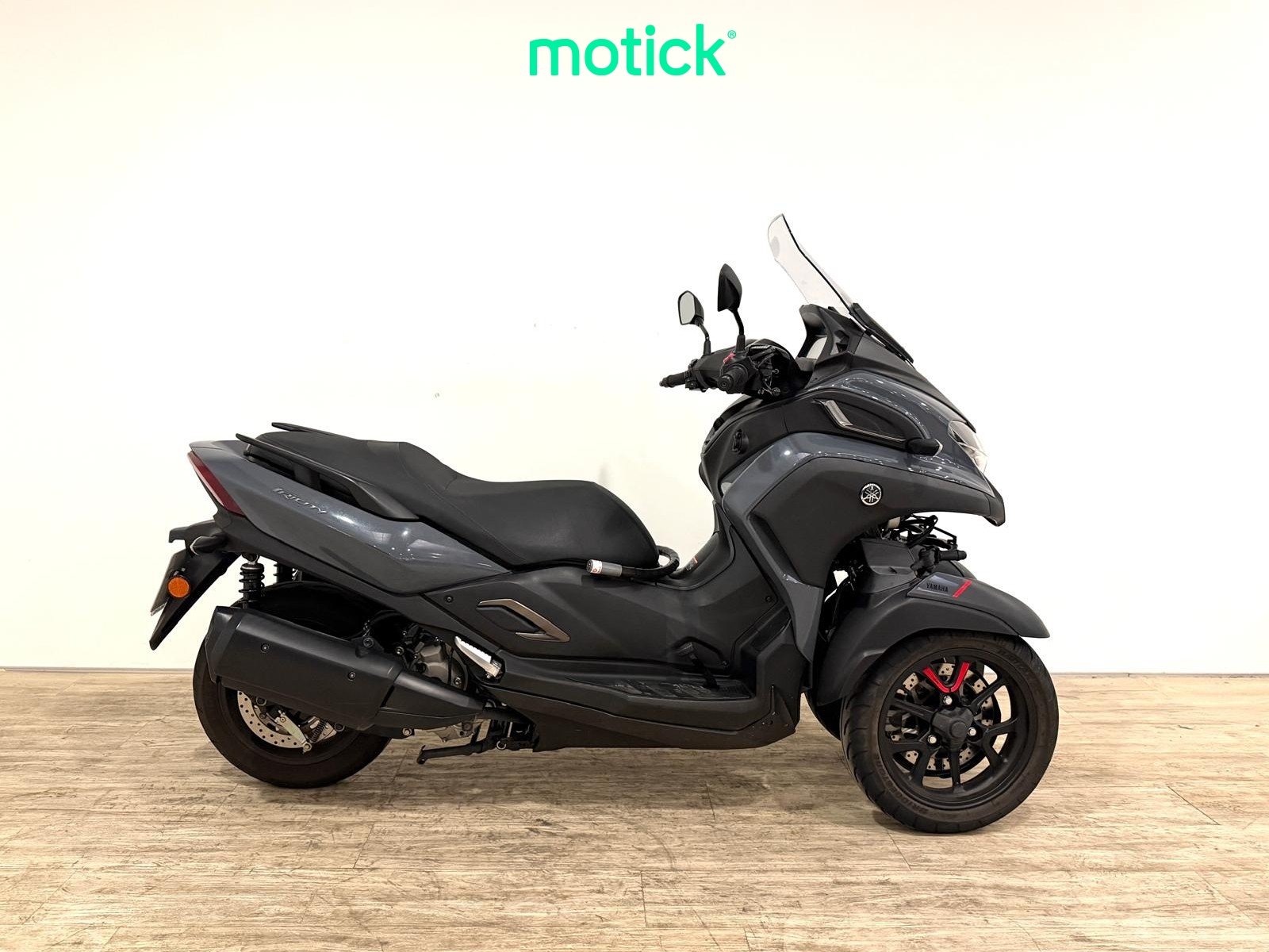 YAMAHA TRICITY 300