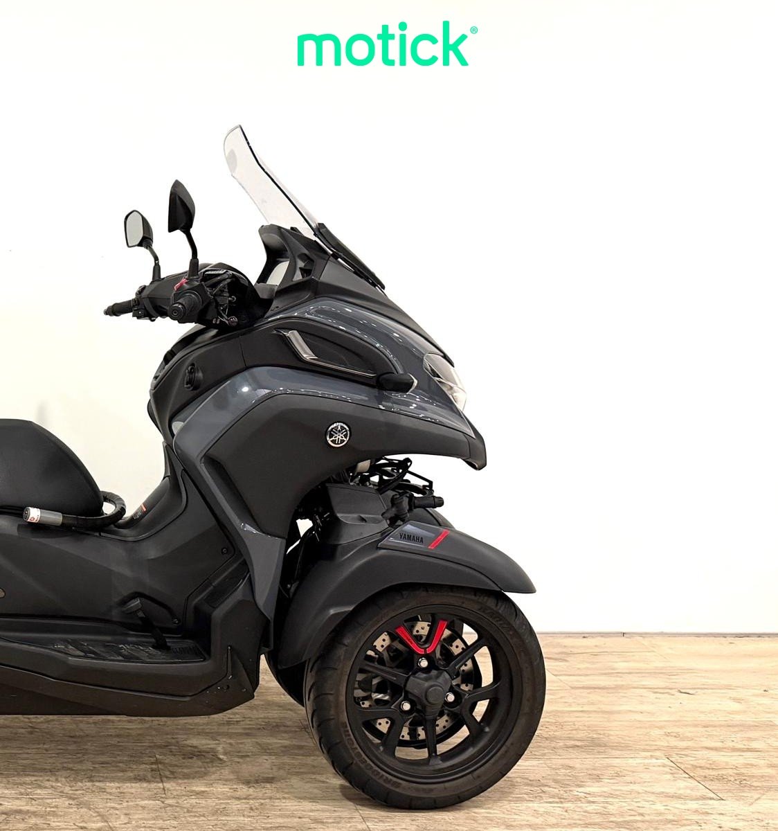 YAMAHA TRICITY 300