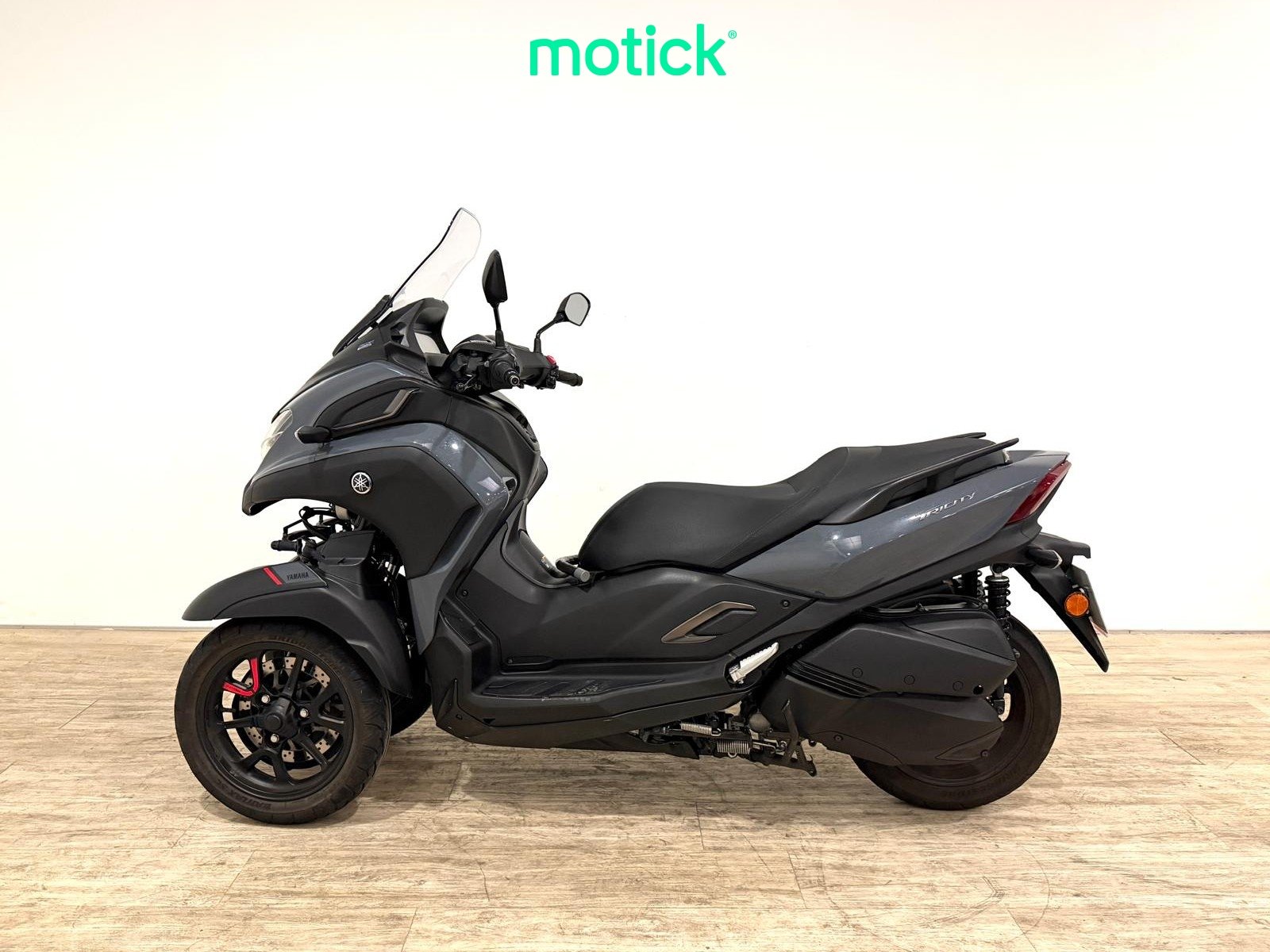 YAMAHA TRICITY 300