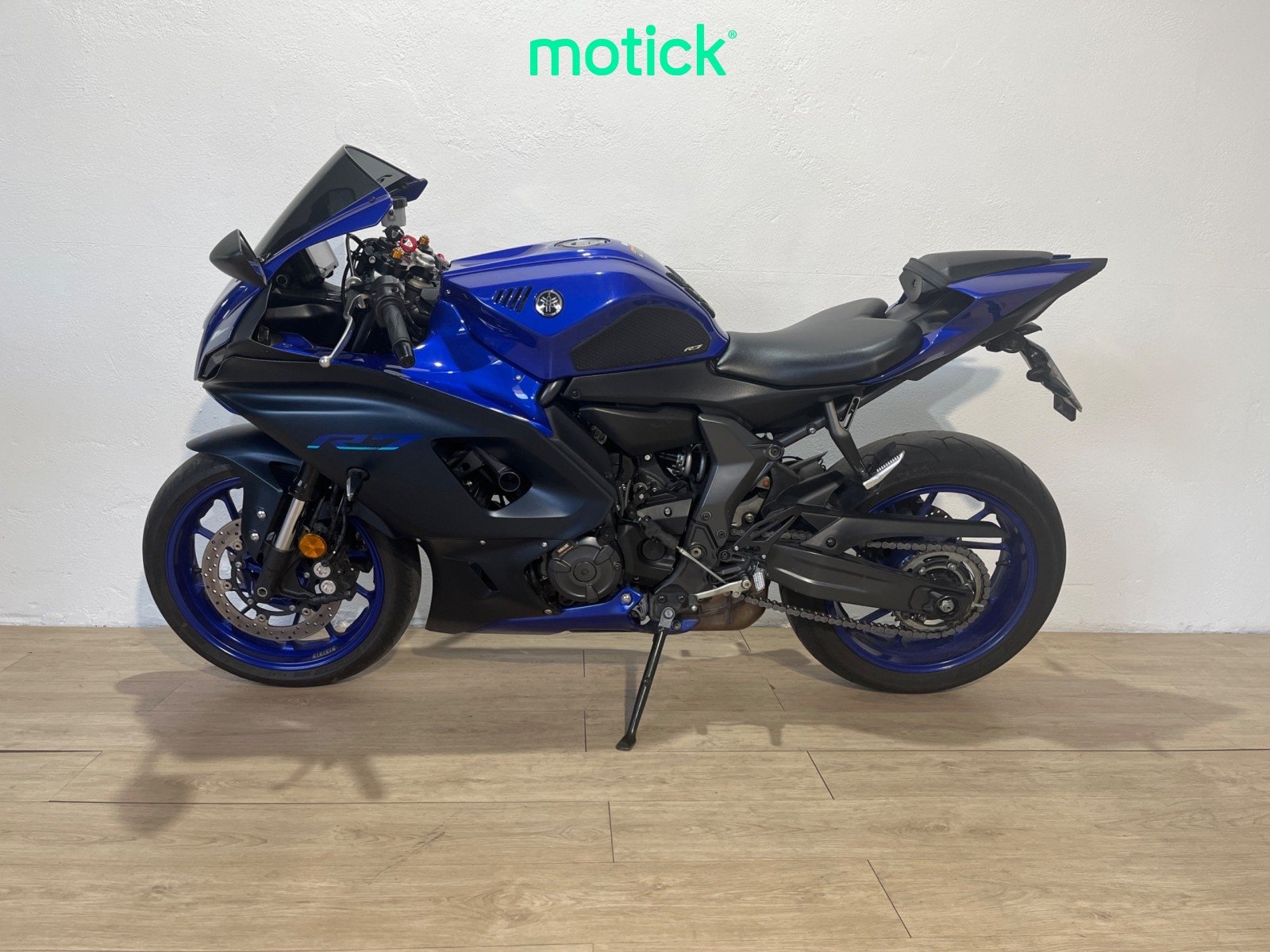 YAMAHA R7 (A2)