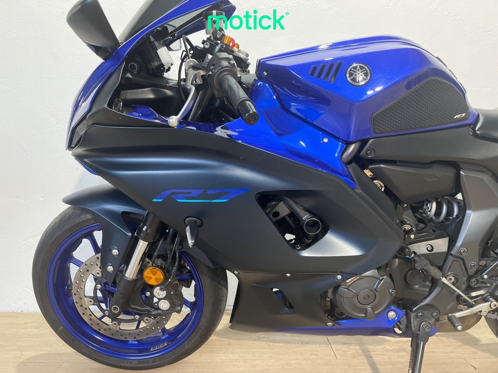 YAMAHA R7 (A2)