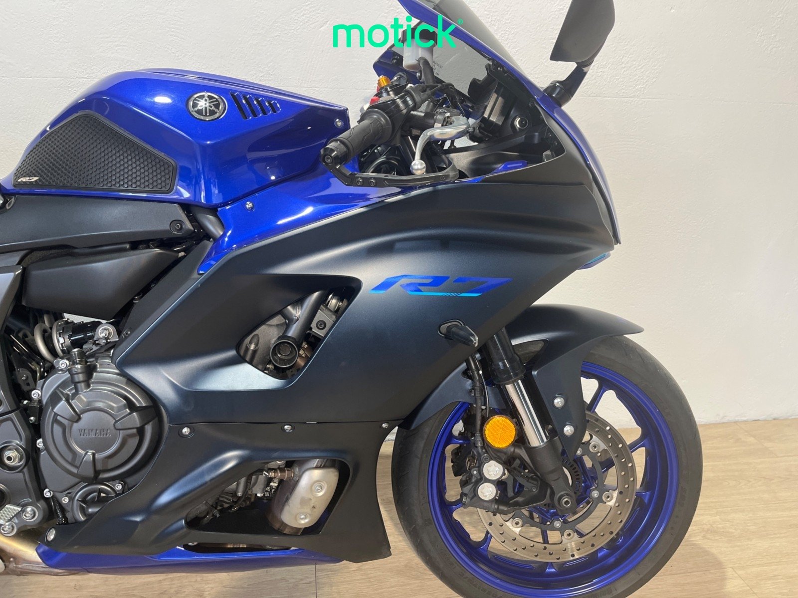 YAMAHA R7 (A2)