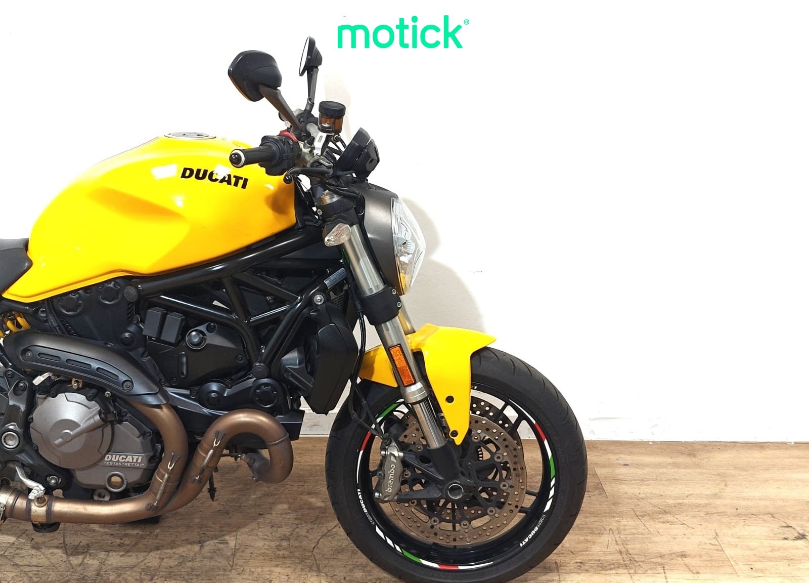 DUCATI MONSTER 821