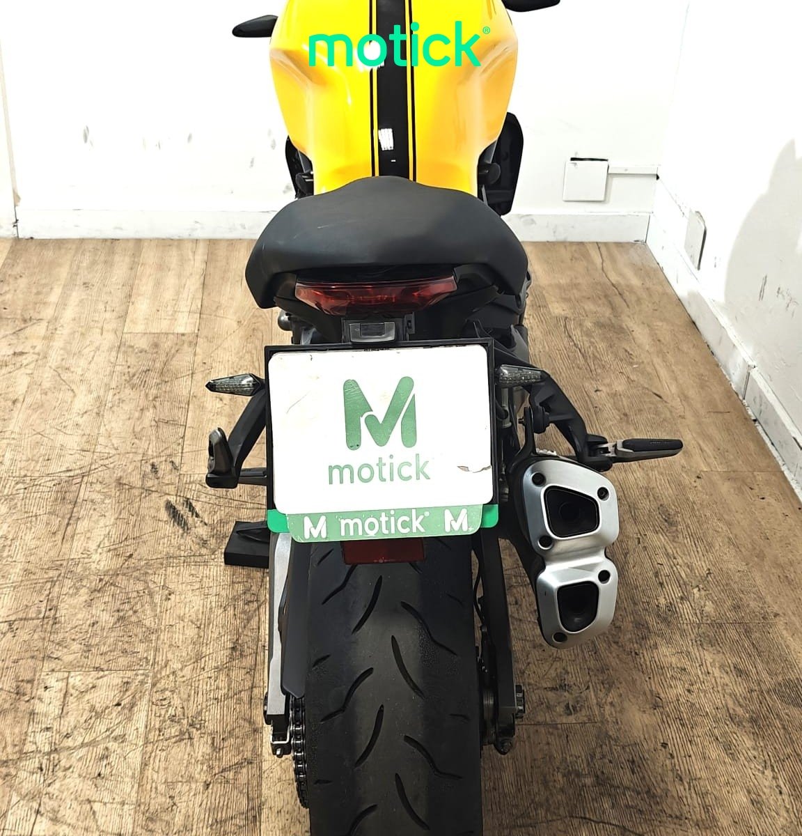 DUCATI MONSTER 821