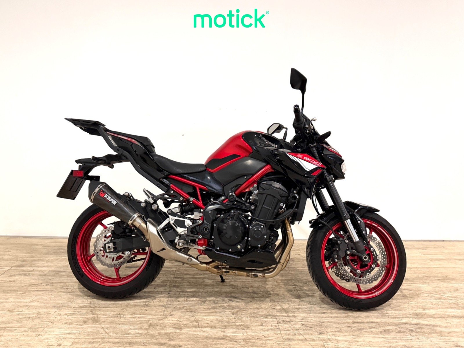 KAWASAKI Z 900 (FULL) (ESCAPE SCORPION)