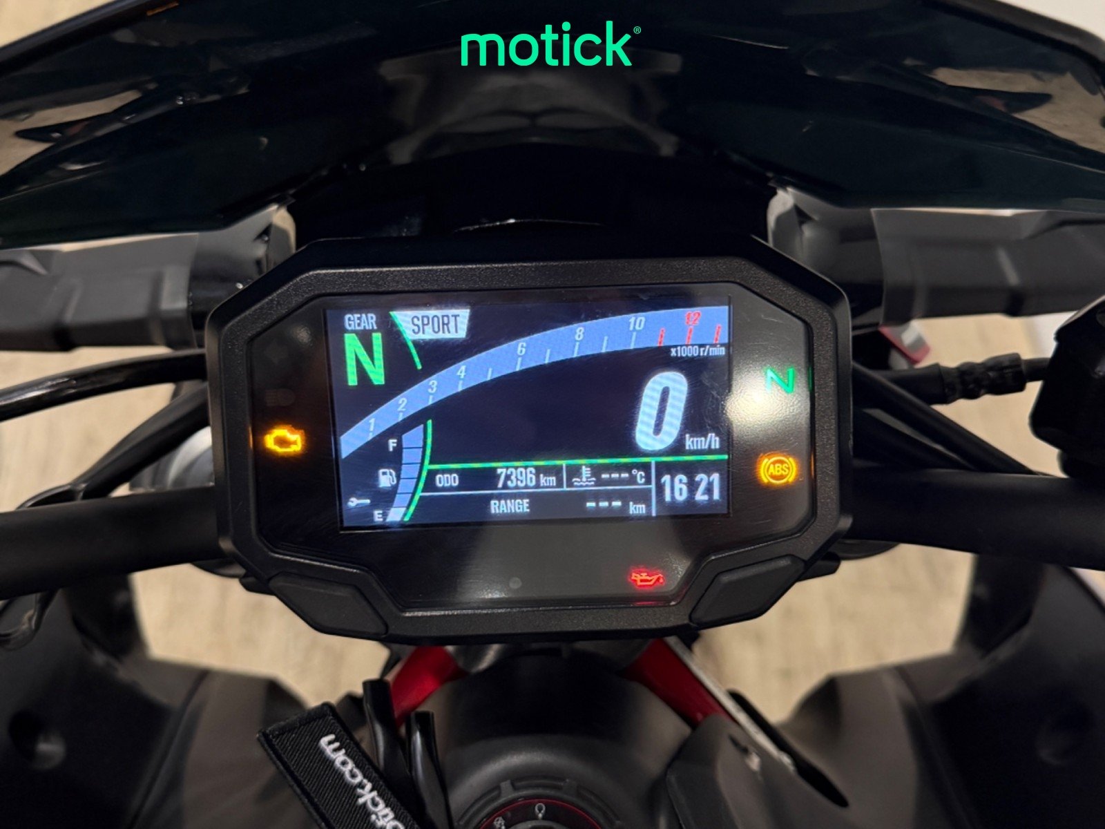 KAWASAKI Z 900 (FULL) (ESCAPE SCORPION)