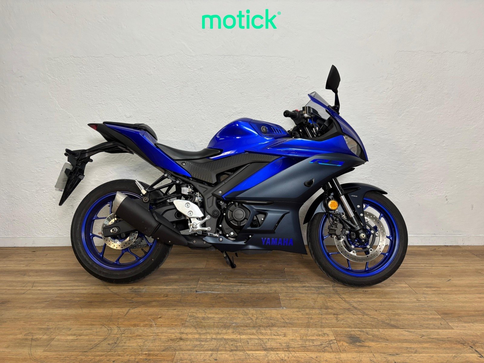 YAMAHA YZF R3