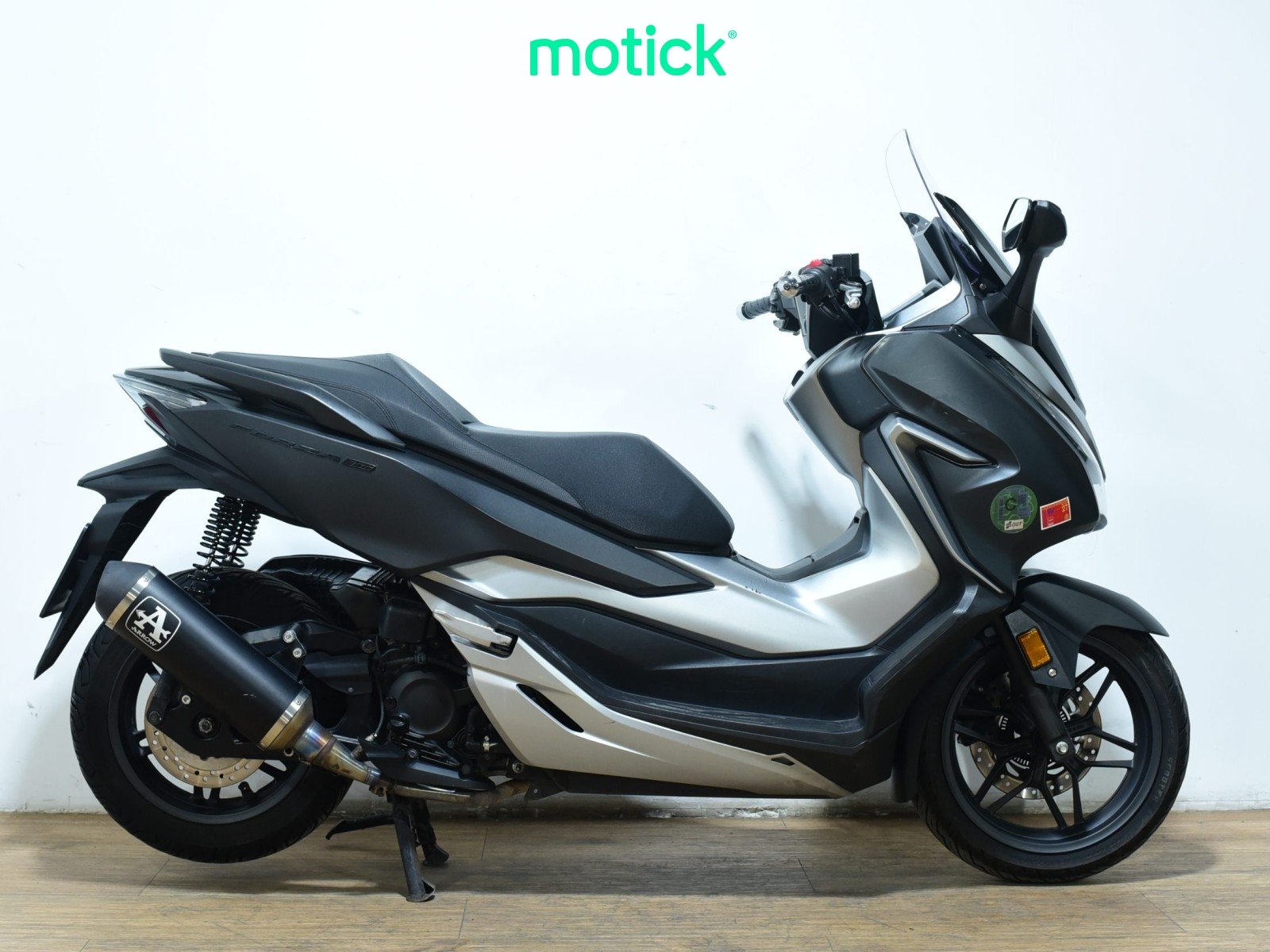 HONDA FORZA 300 (ESCAPE ARROW HOMOLOGADO)