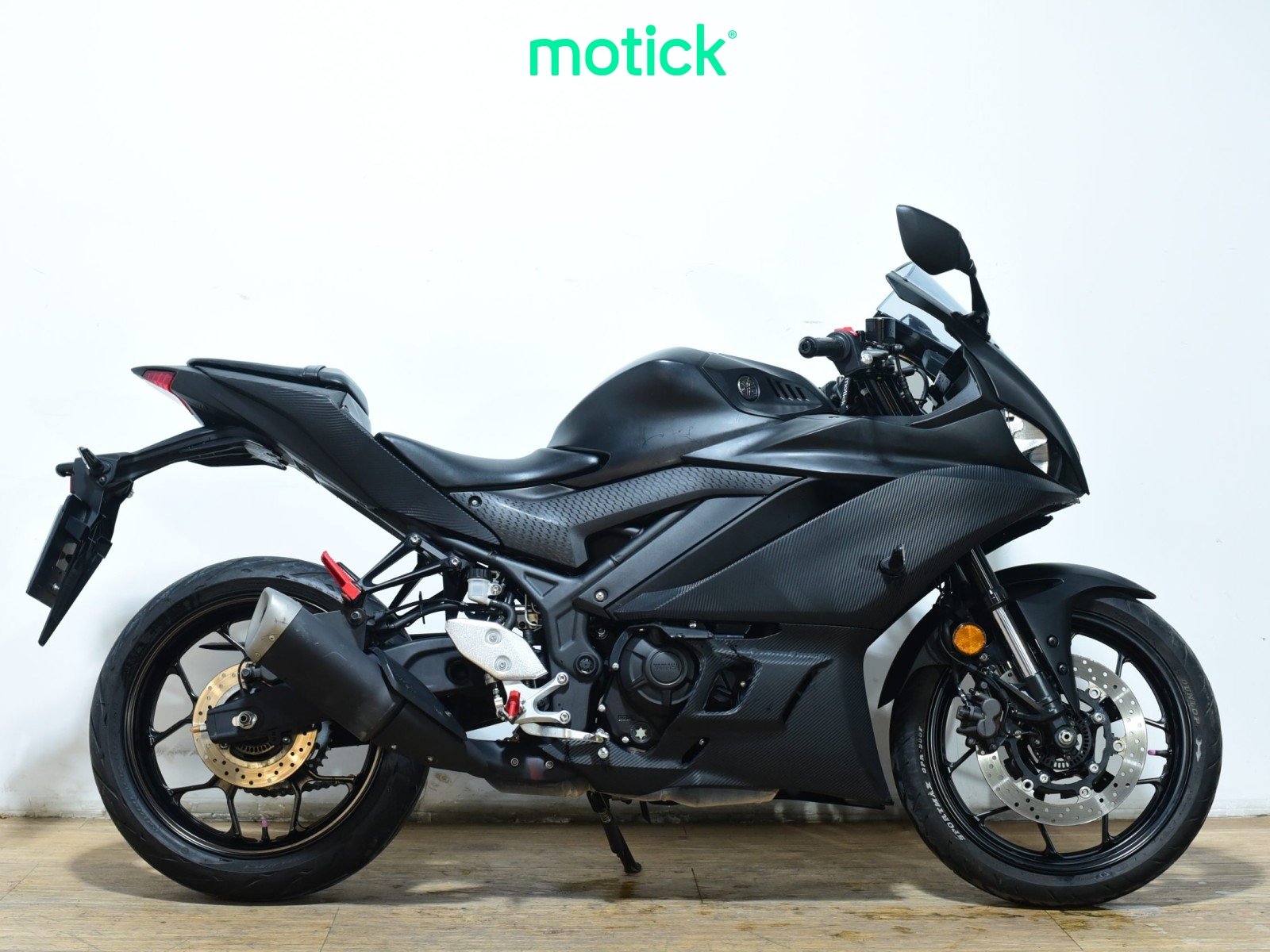YAMAHA YZF R3
