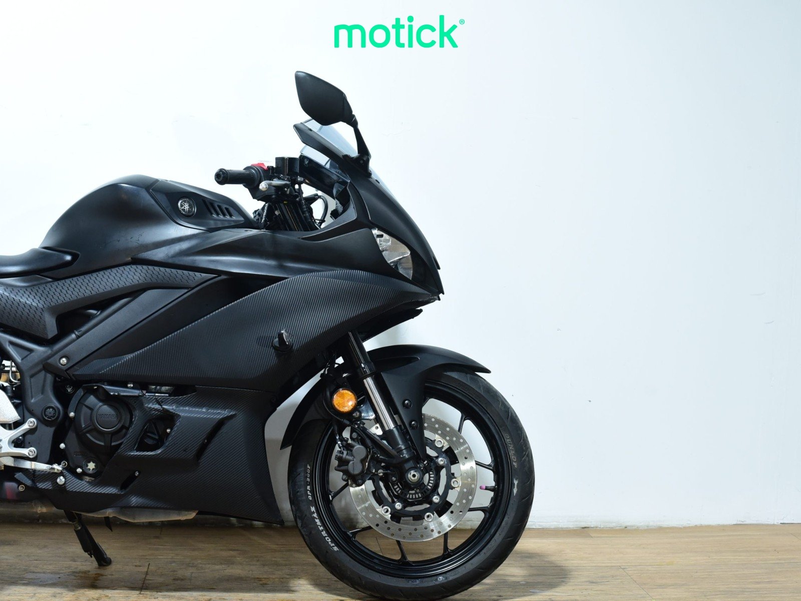 YAMAHA YZF R3