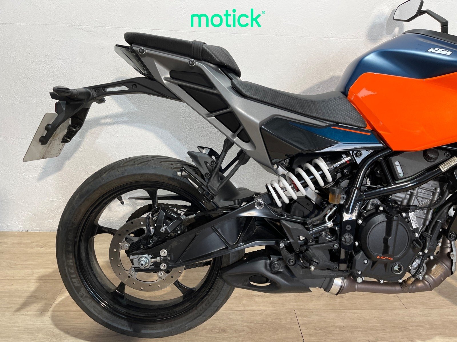 KTM DUKE 125