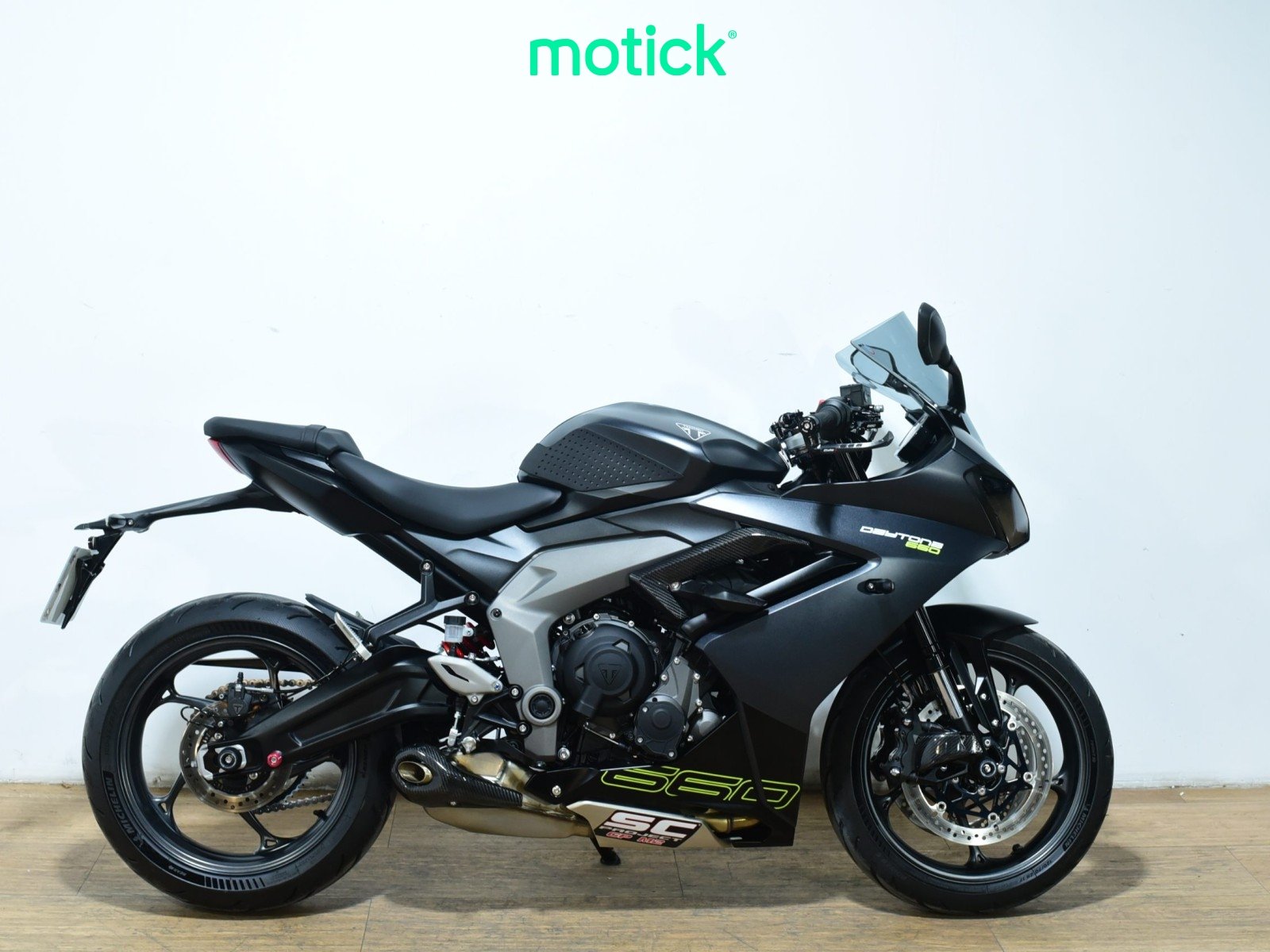 TRIUMPH DAYTONA 660 (QUICKSHIFTER)