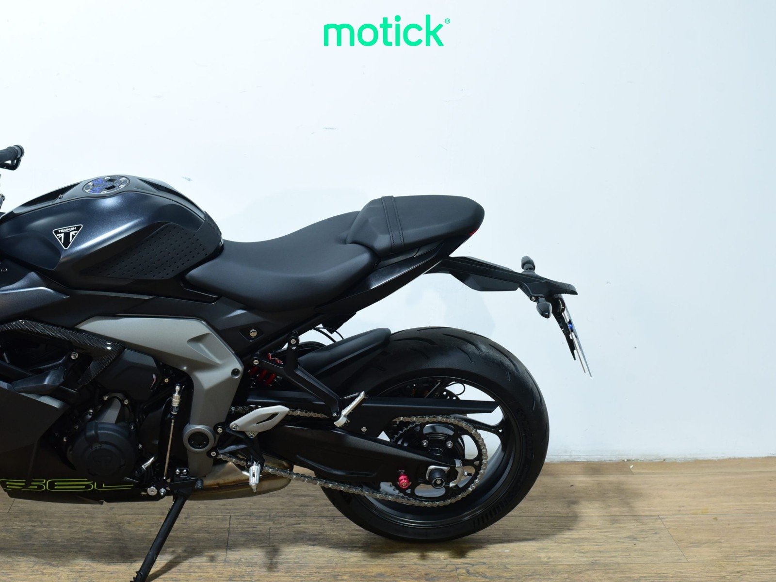 TRIUMPH DAYTONA 660 (QUICKSHIFTER)