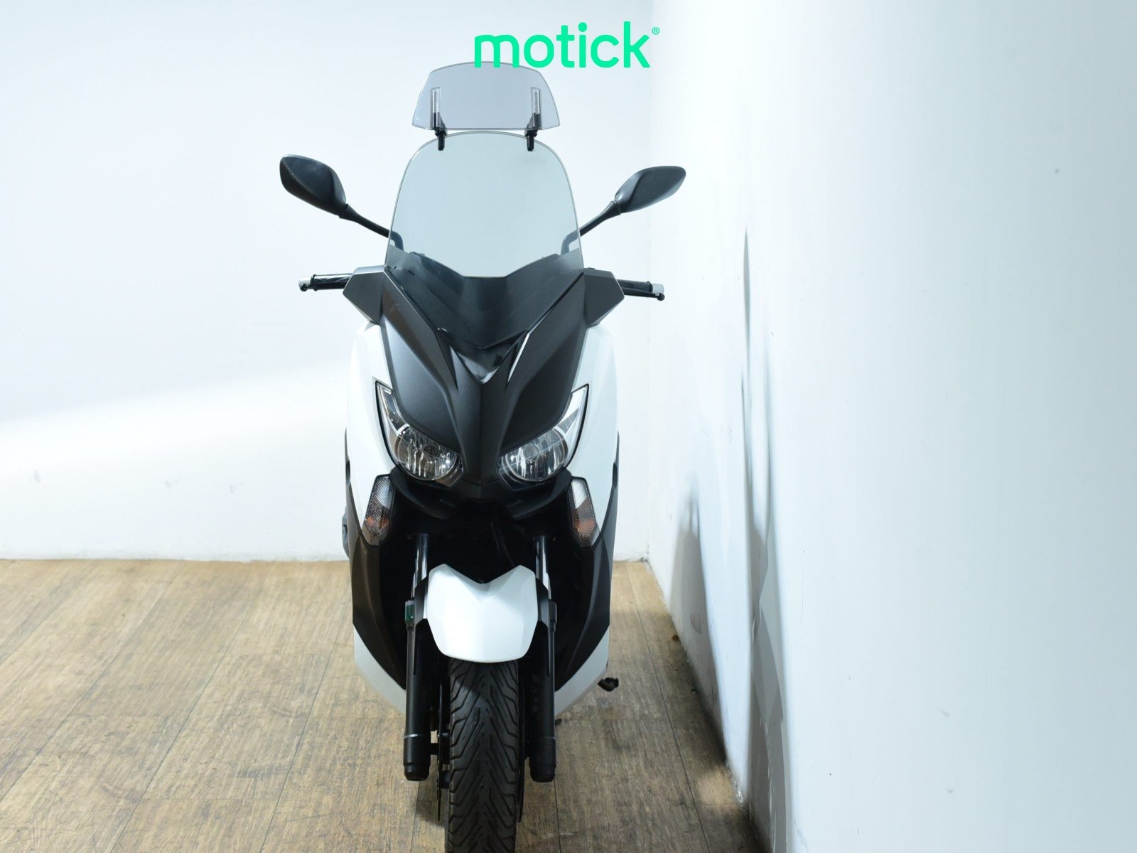 YAMAHA XMAX 400