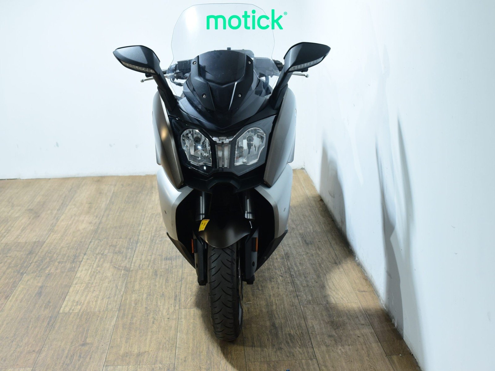 BMW C 650 GT (REVISION 20.000 KMS PASADA)