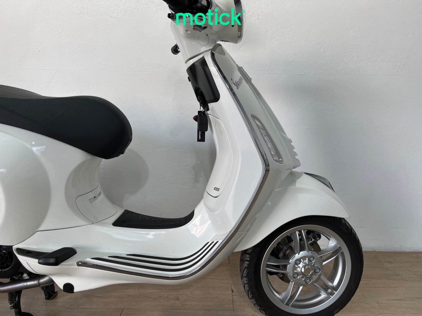 VESPA PRIMAVERA 125