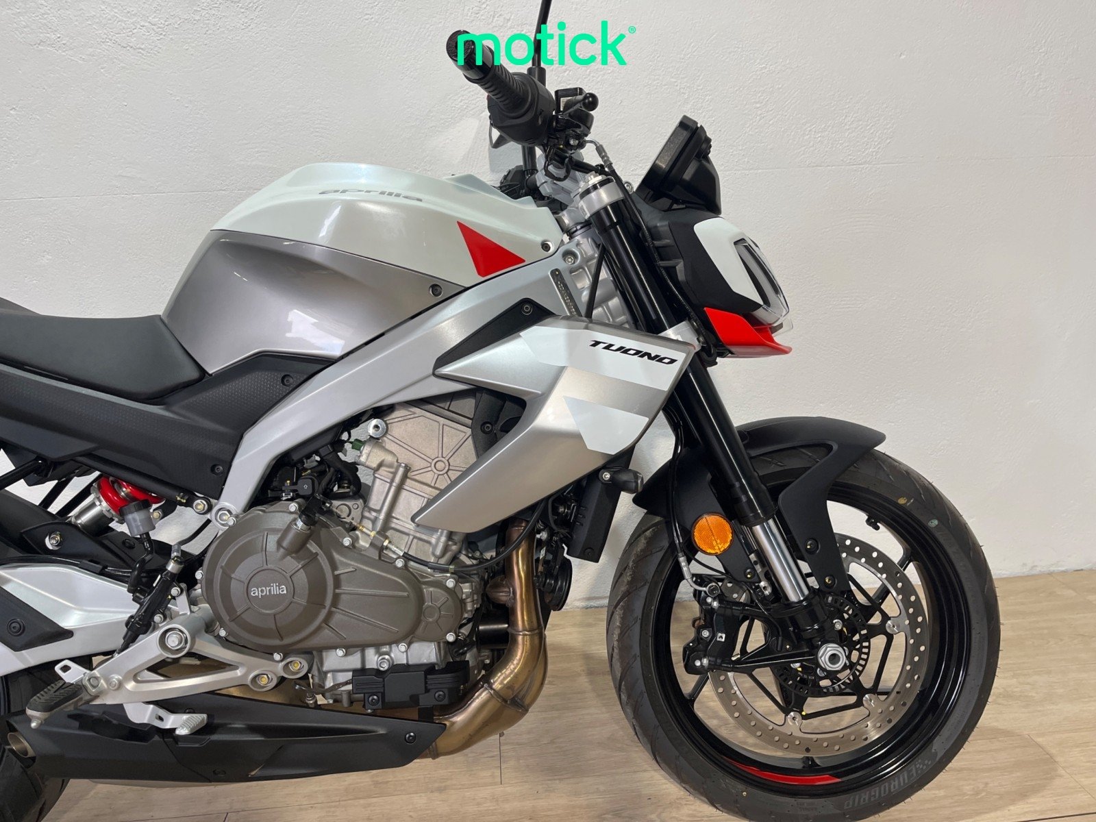 APRILIA TUONO 457