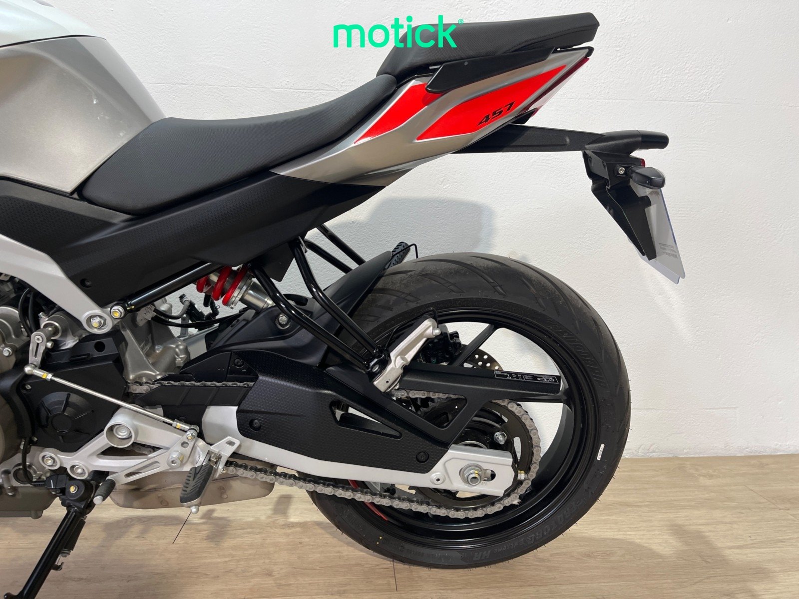 APRILIA TUONO 457
