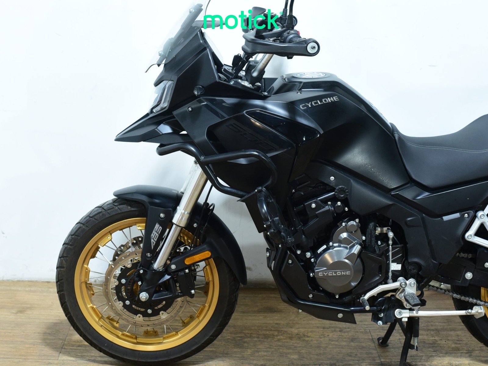 CYCLONE RX600 (A)