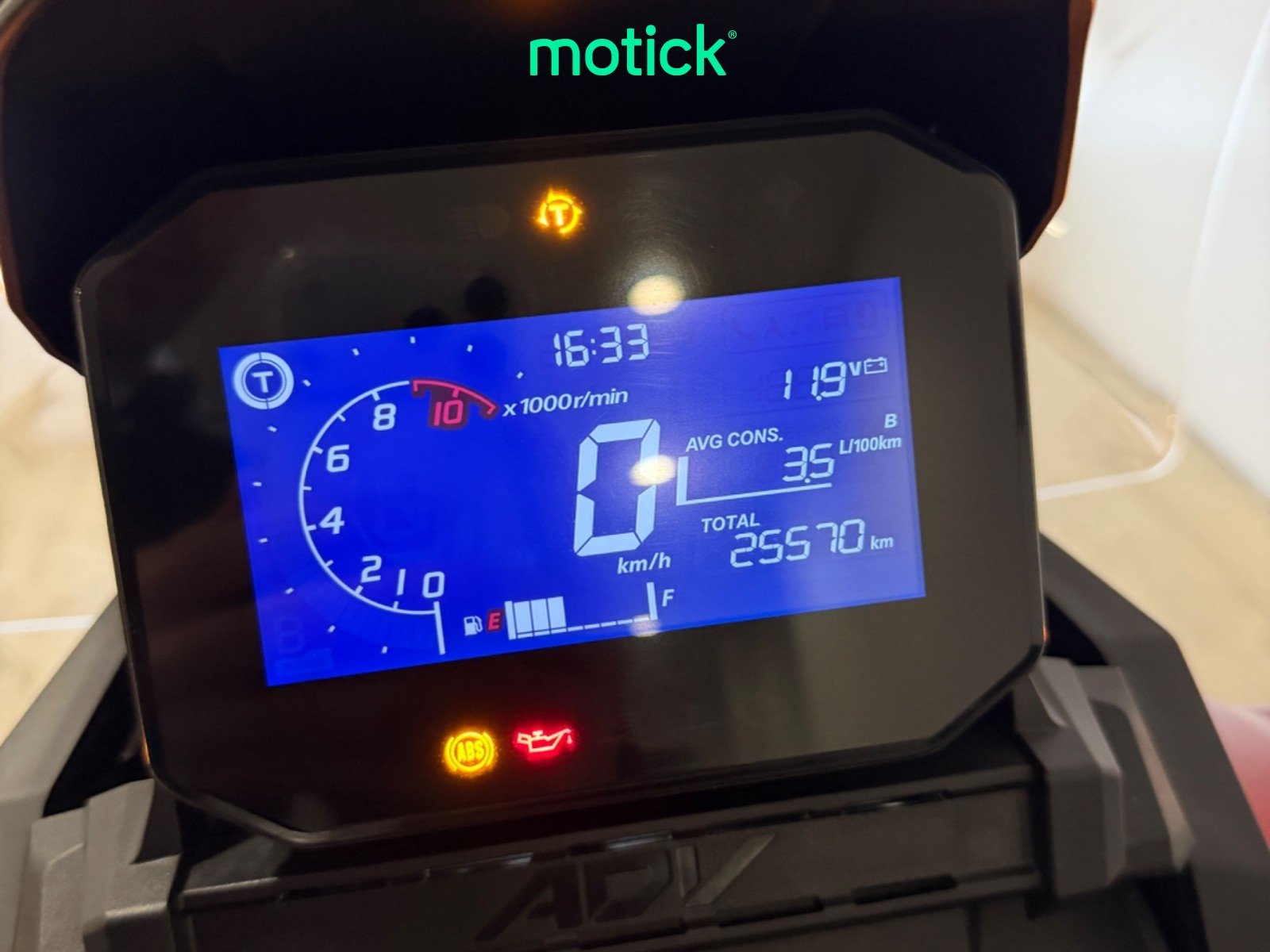 HONDA ADV 350 (TOP CASE)