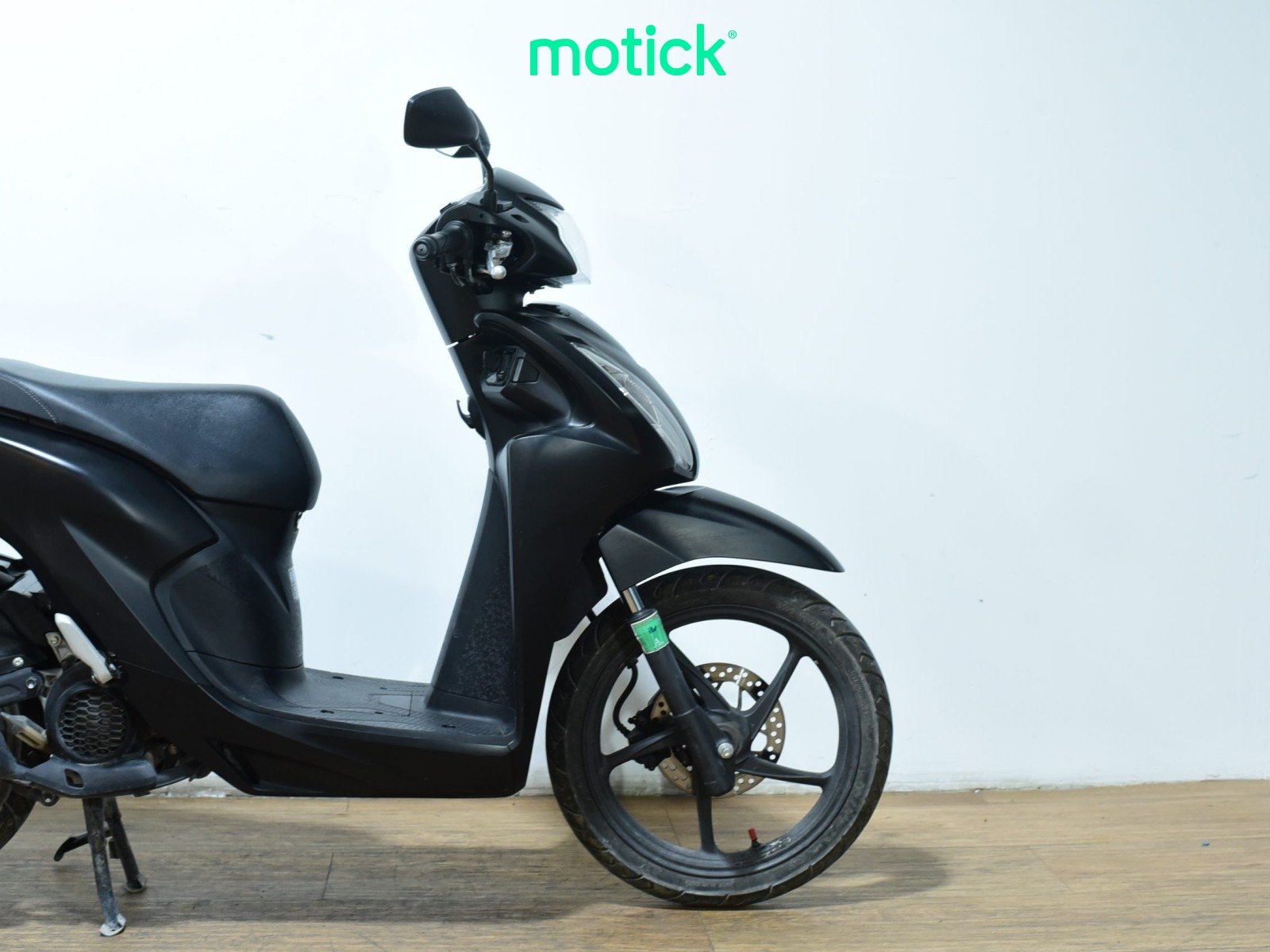 HONDA VISION 110 (TOP CASE)