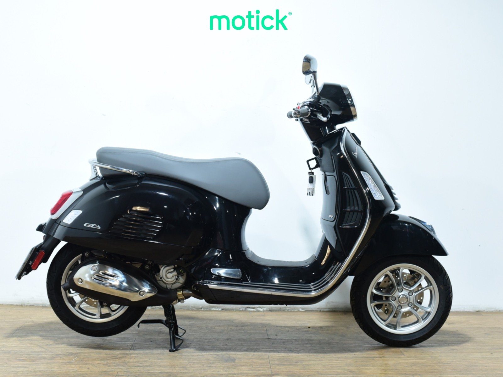 VESPA GTS 300 (IVA DEDUCIBLE)
