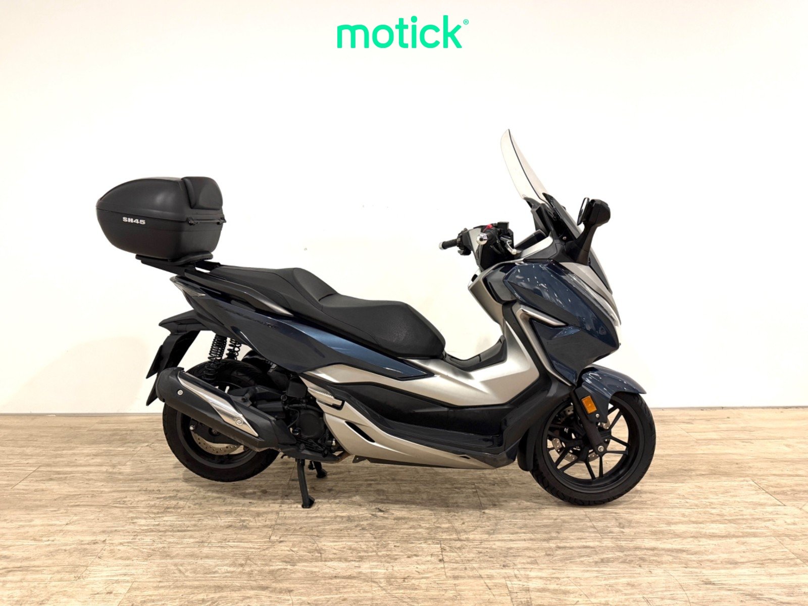 HONDA FORZA 300 (TOP CASE)