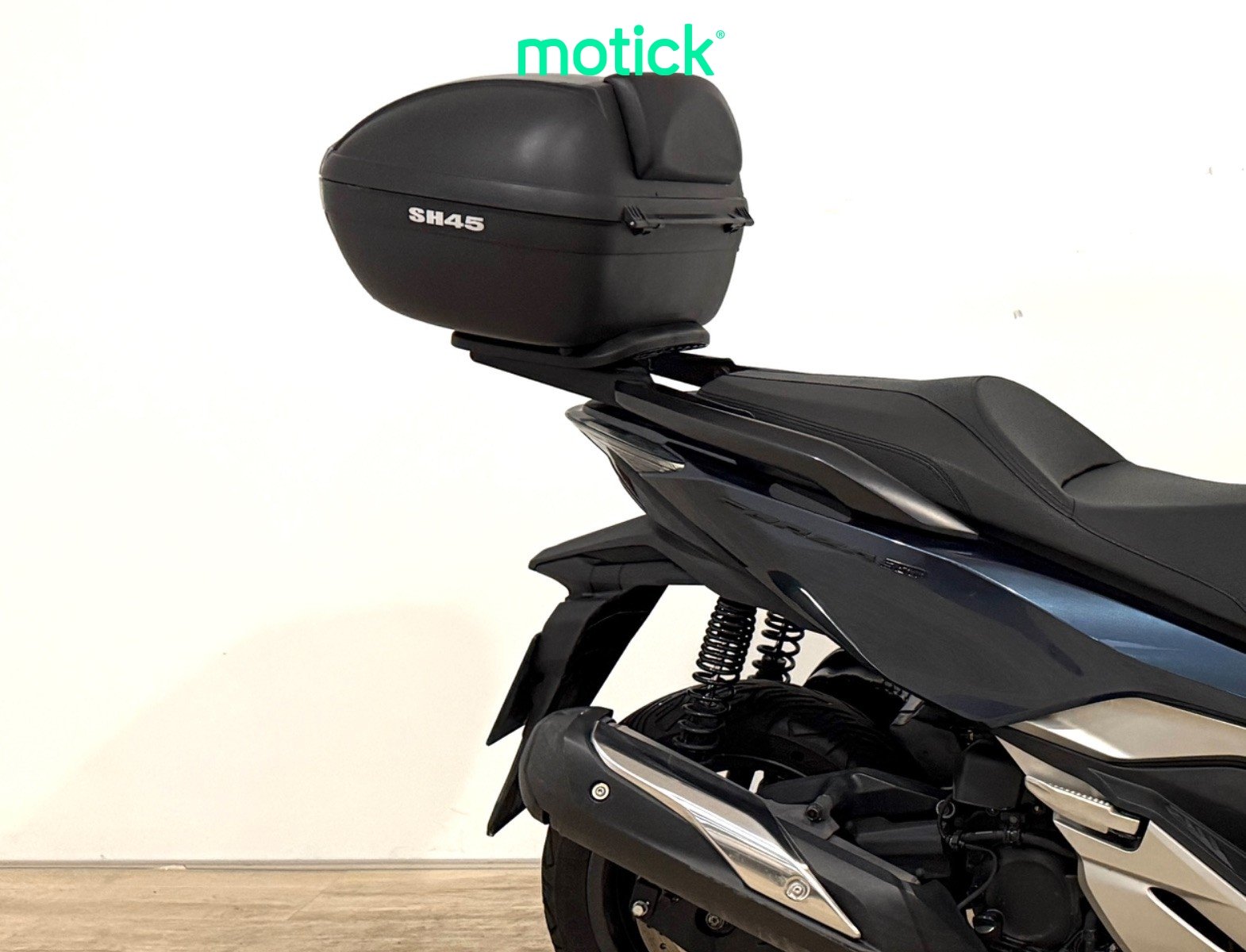 HONDA FORZA 300 (TOP CASE)