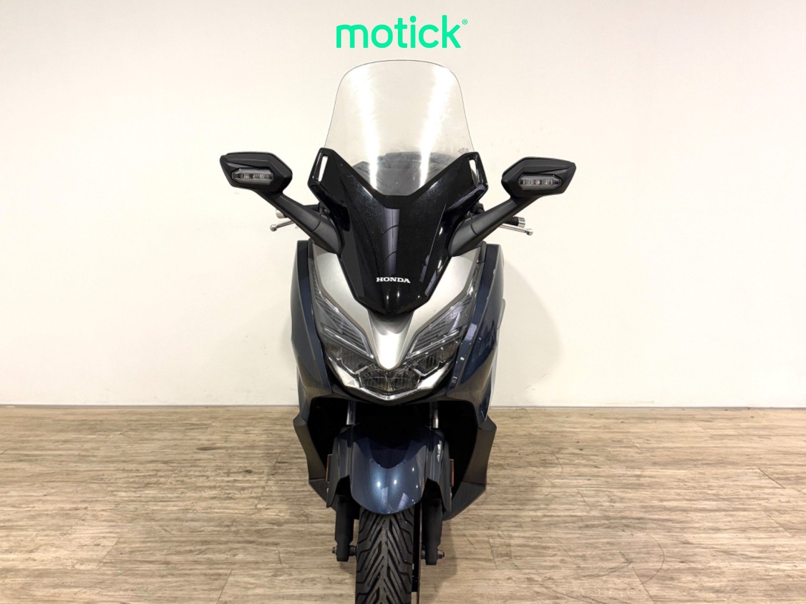 HONDA FORZA 300 (TOP CASE)