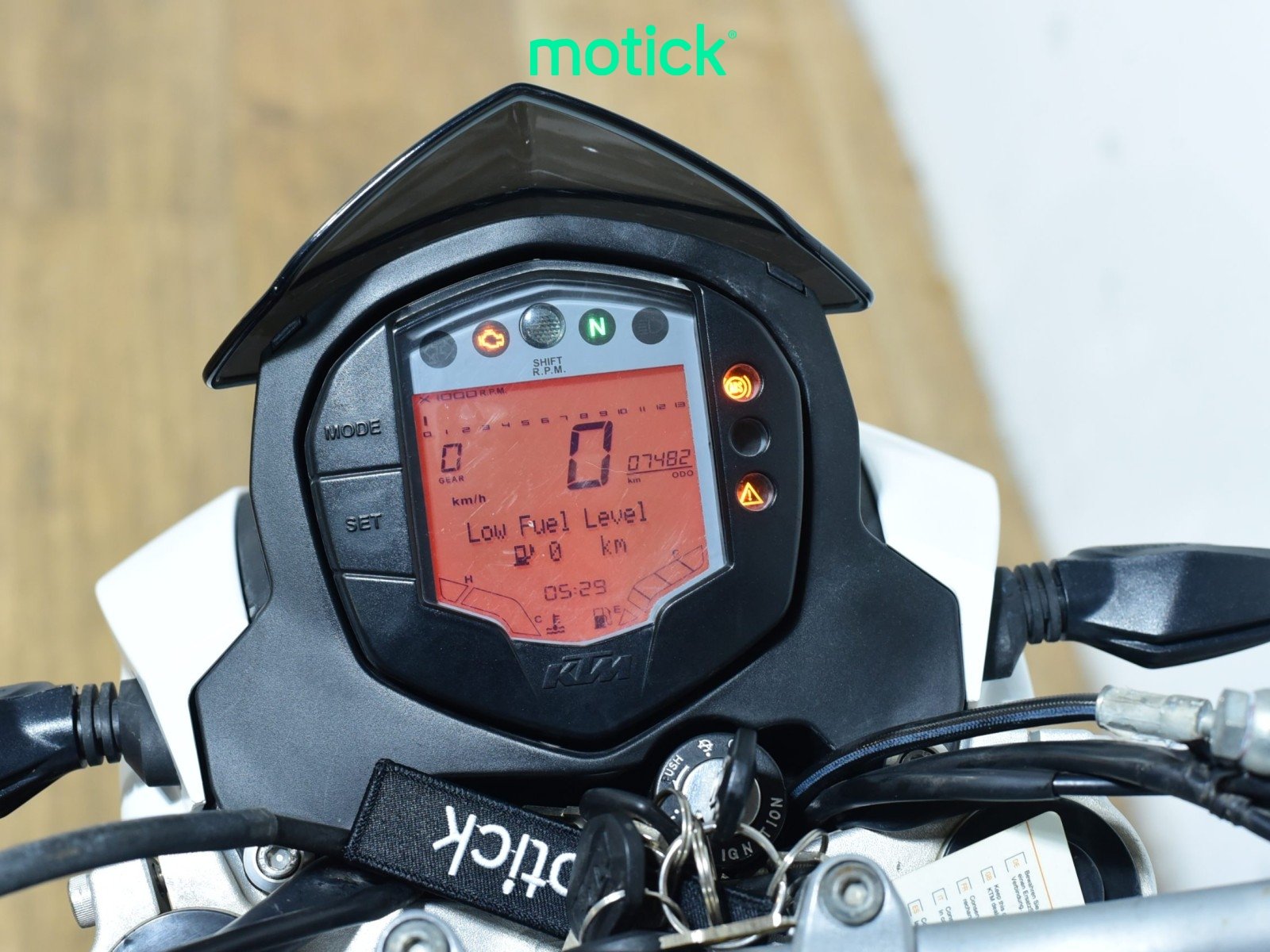 KTM DUKE 125 (ESCAPE HOMOLOGADO)