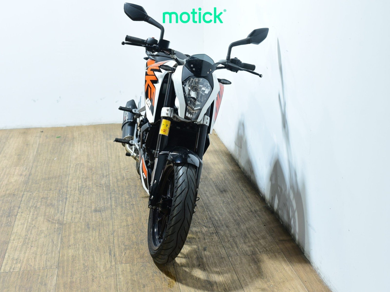 KTM DUKE 125 (ESCAPE HOMOLOGADO)