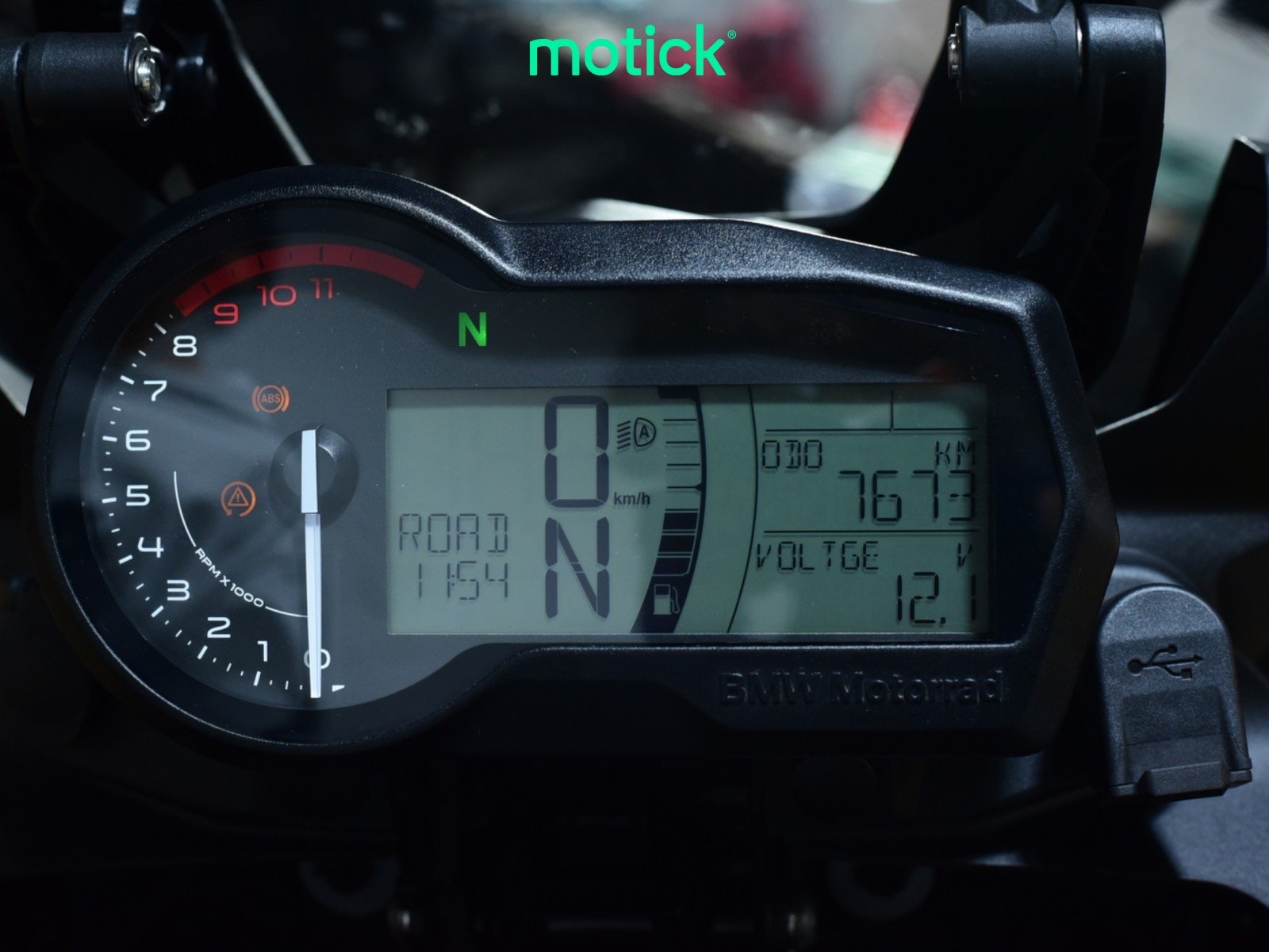 BMW F 750 GS (A)(2 MALETAS)